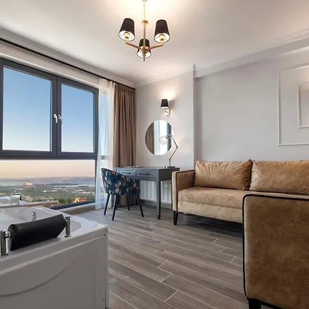 Lagun Castle Hotel&spa *