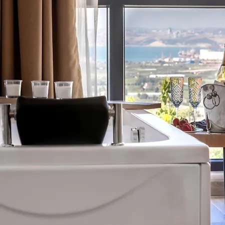 Hotel Lagun Castle Hotel&spa